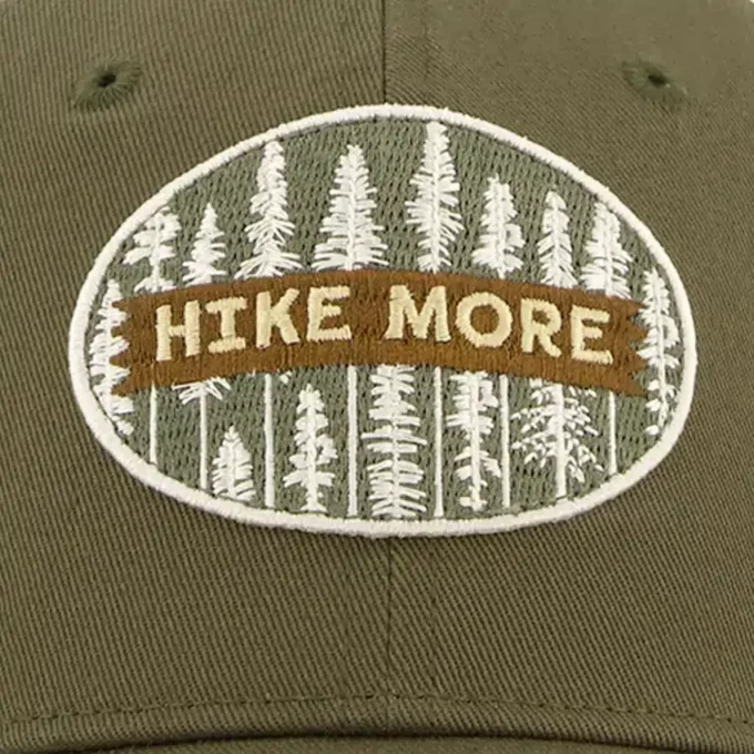 Boné com patch Hike More Boné com patch Hike More